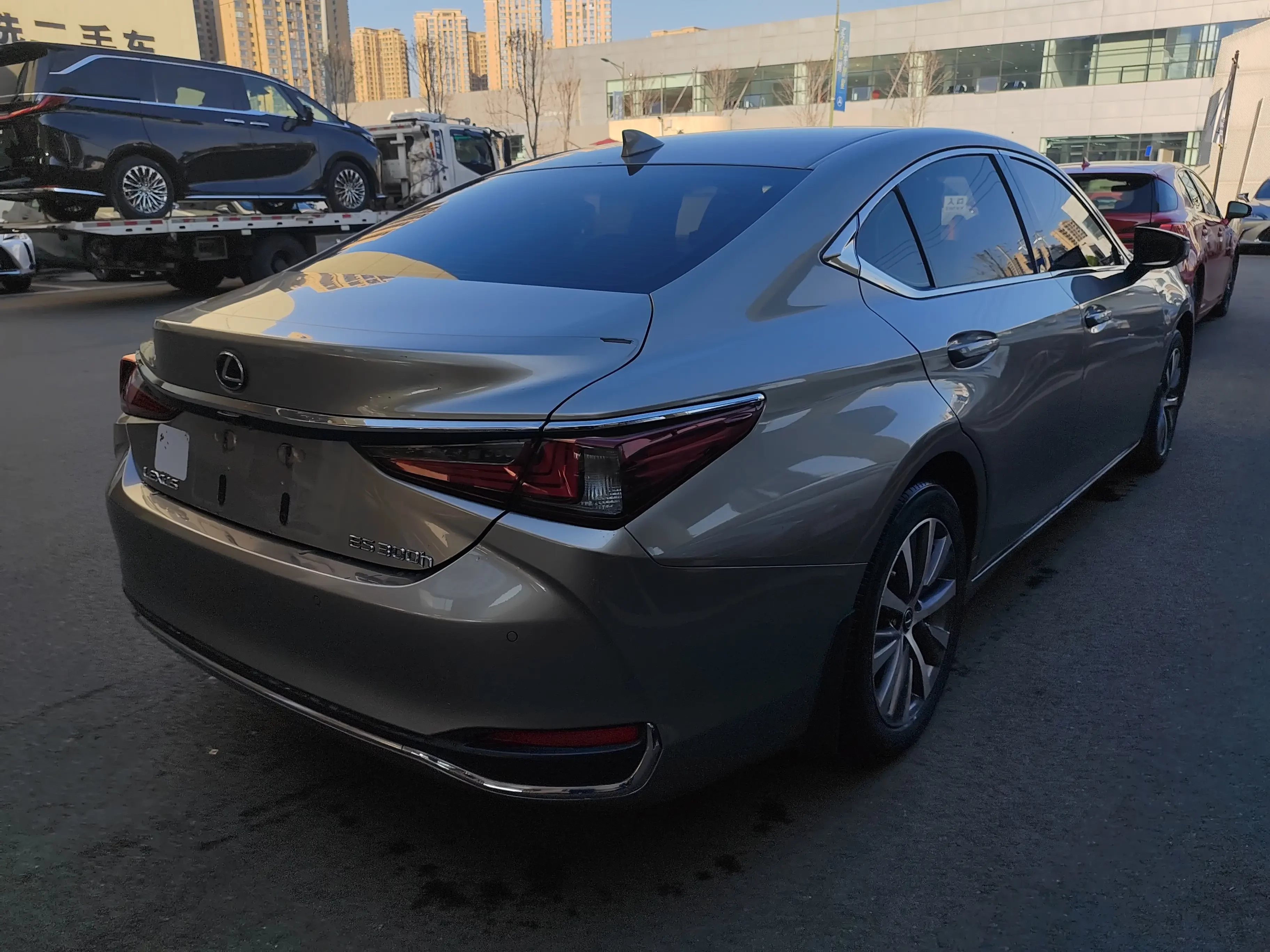 Lexus ES