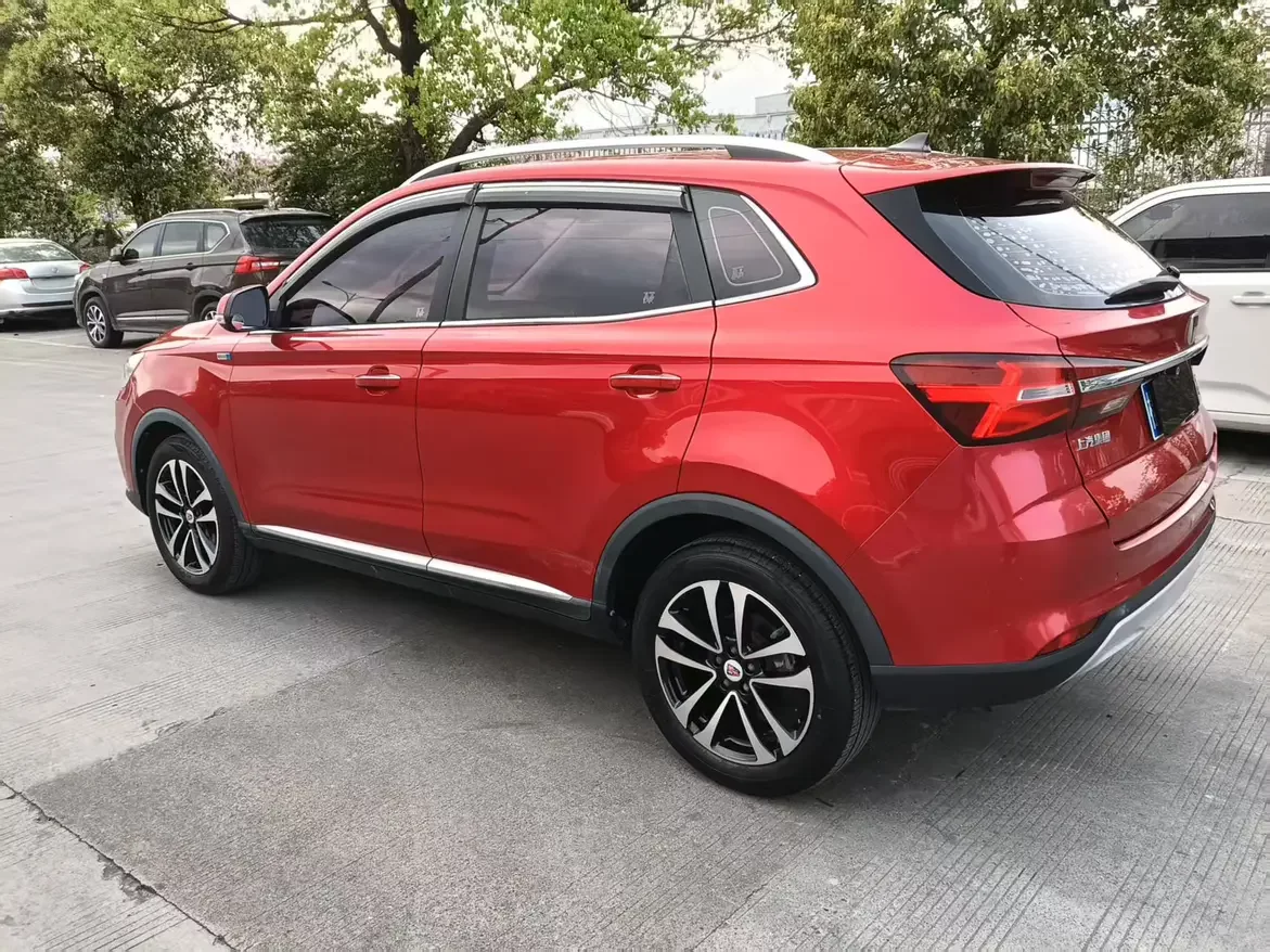 Roewe RX3