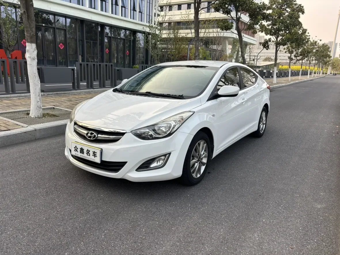 Hyundai Elantra