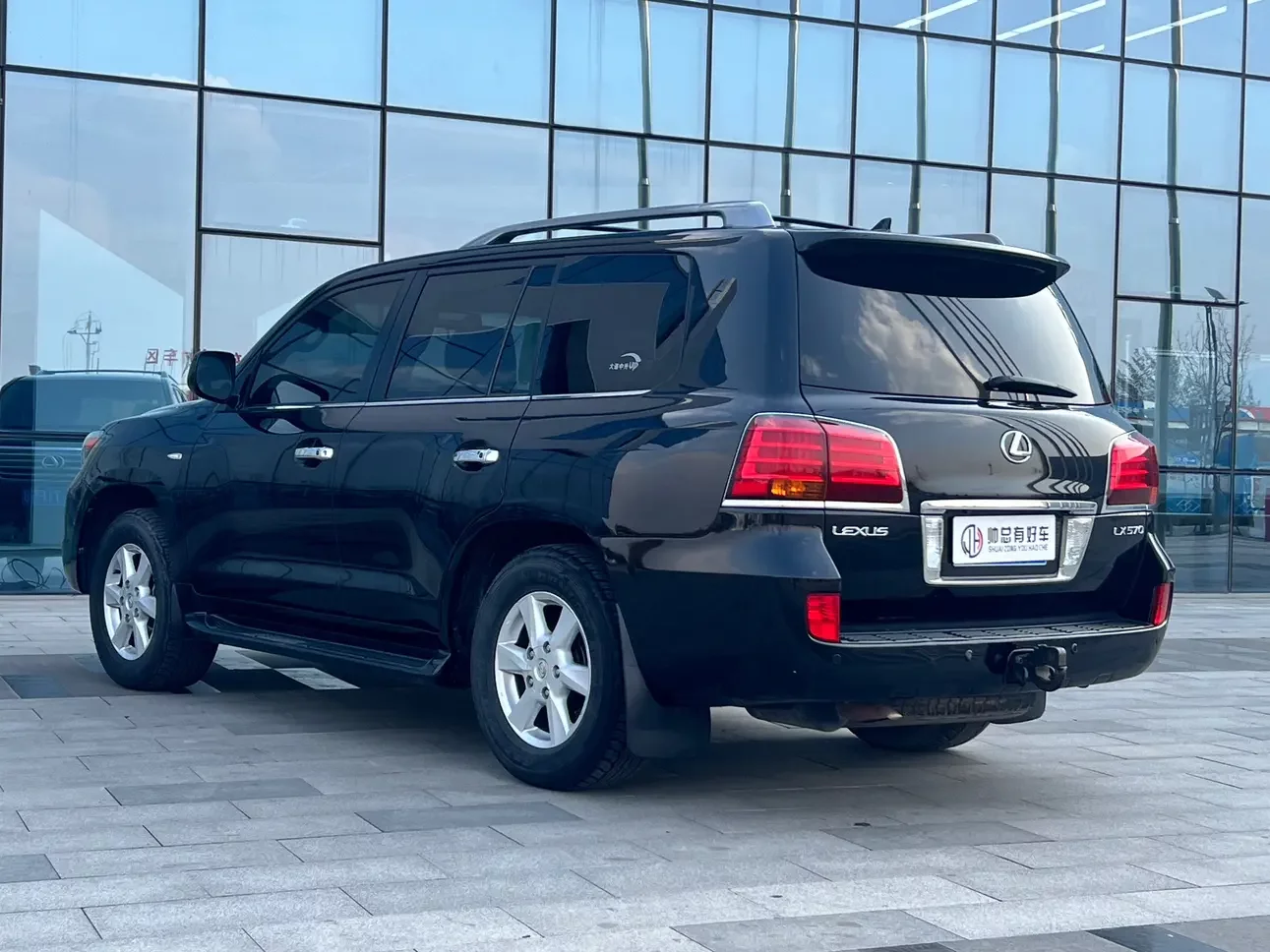 Lexus LX