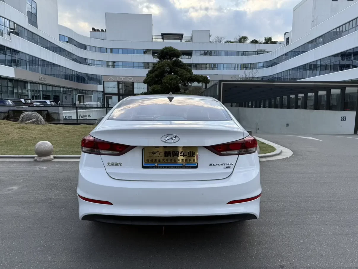 Hyundai lead