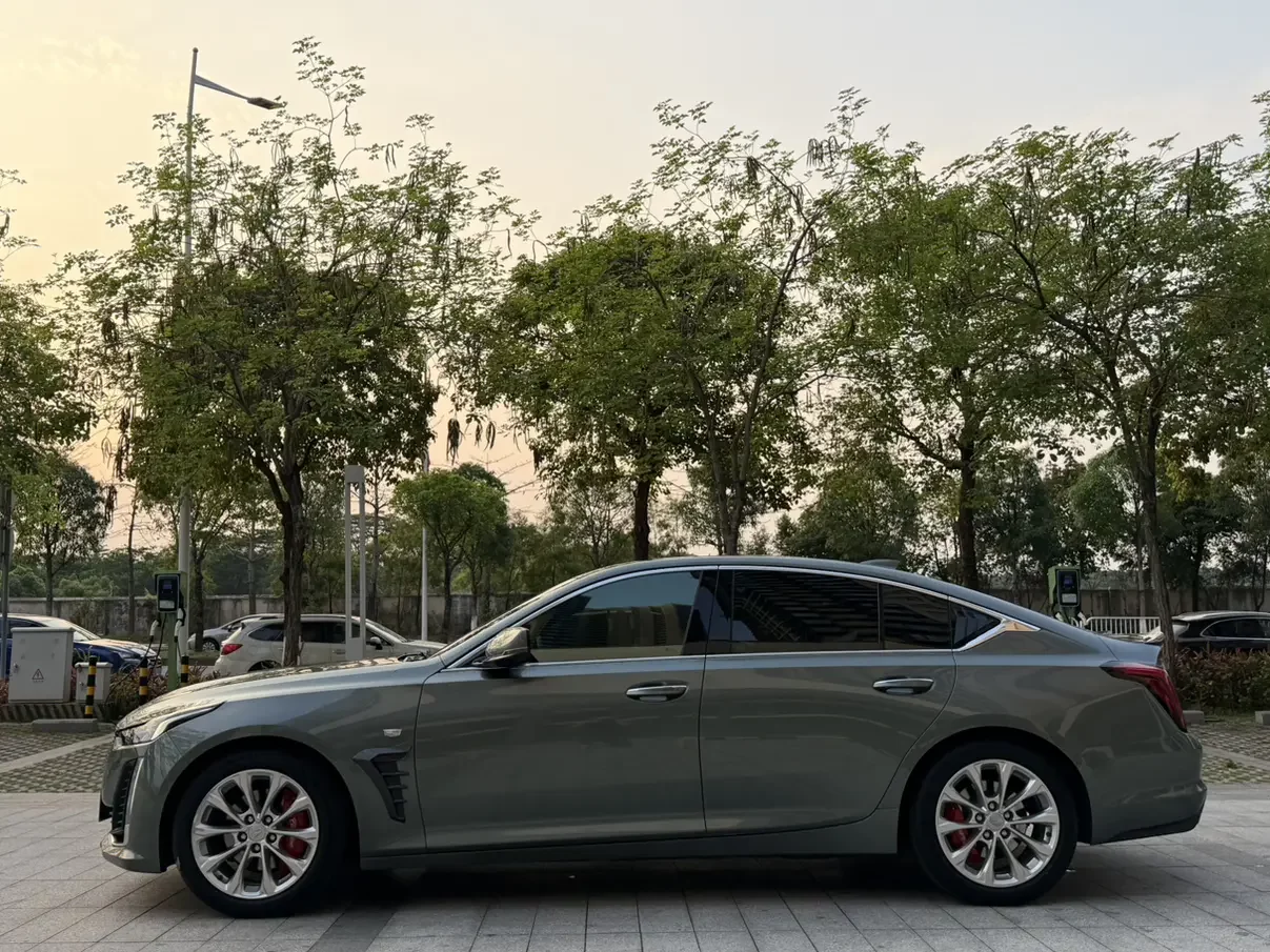 Cadillac CT5