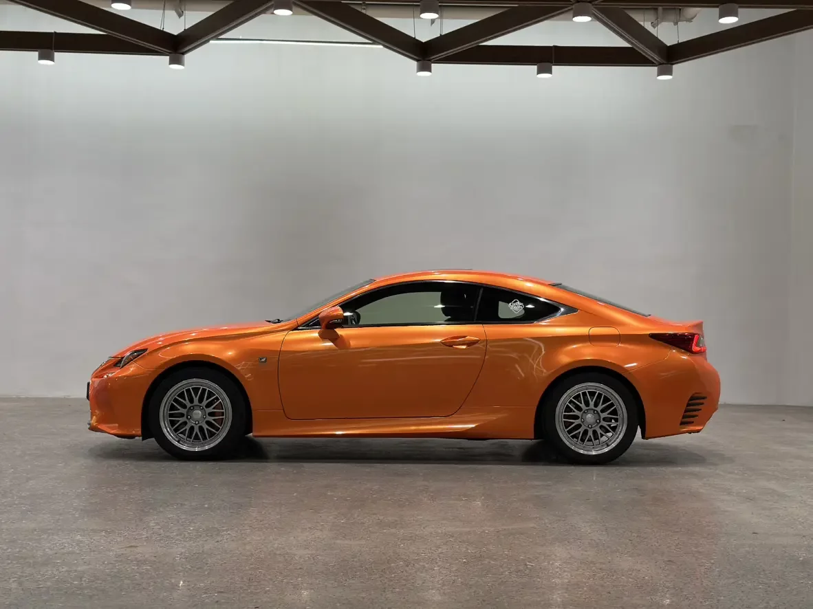 Lexus RC