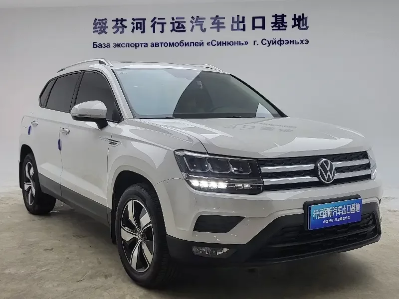 Volkswagen Tharu