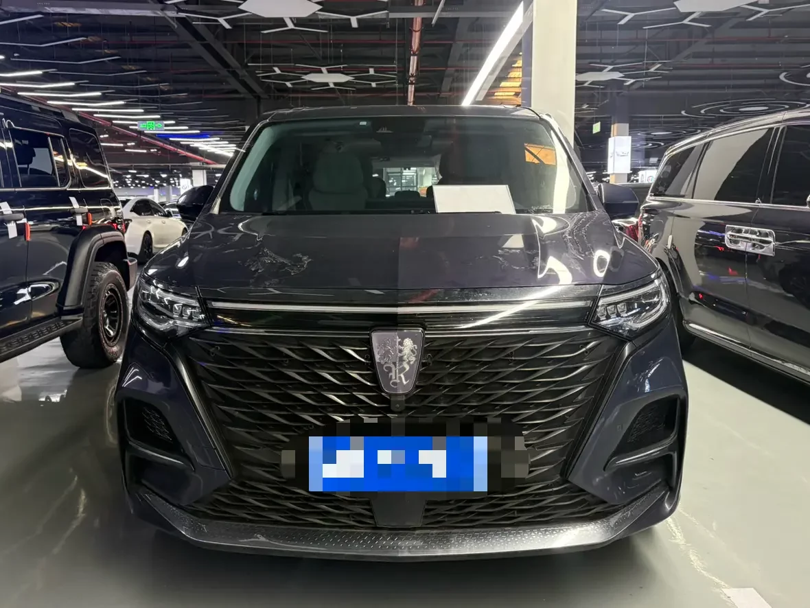 Roewe iMAX8