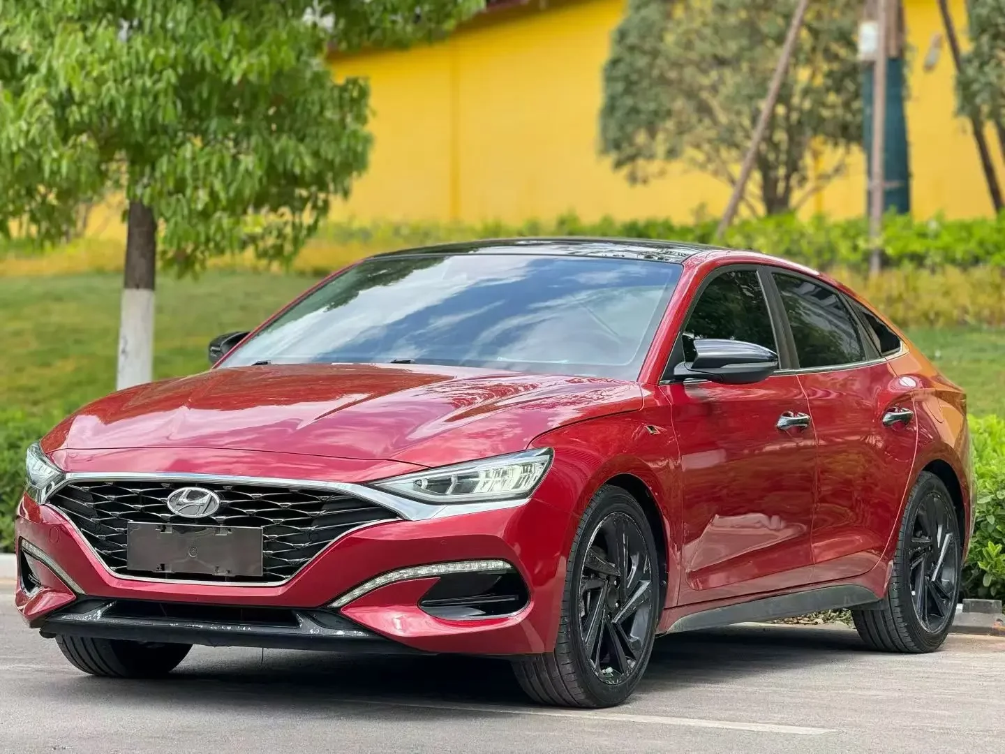 Hyundai Lafesta