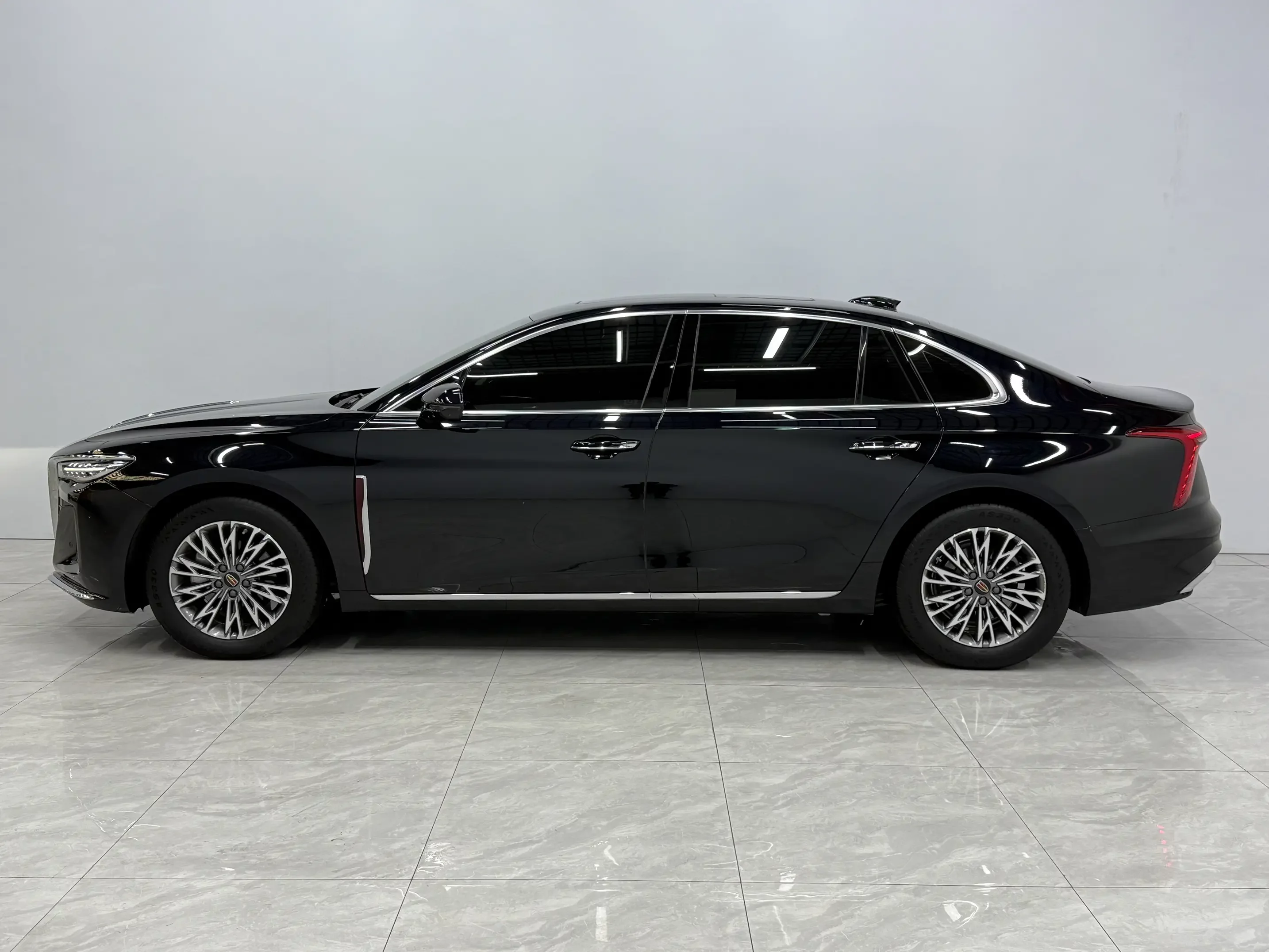 Hongqi H5