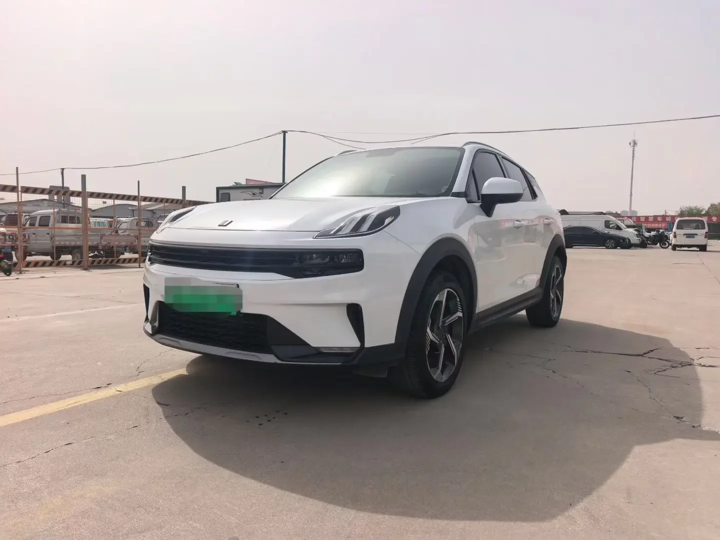 Lynk & Co 06 EM-P