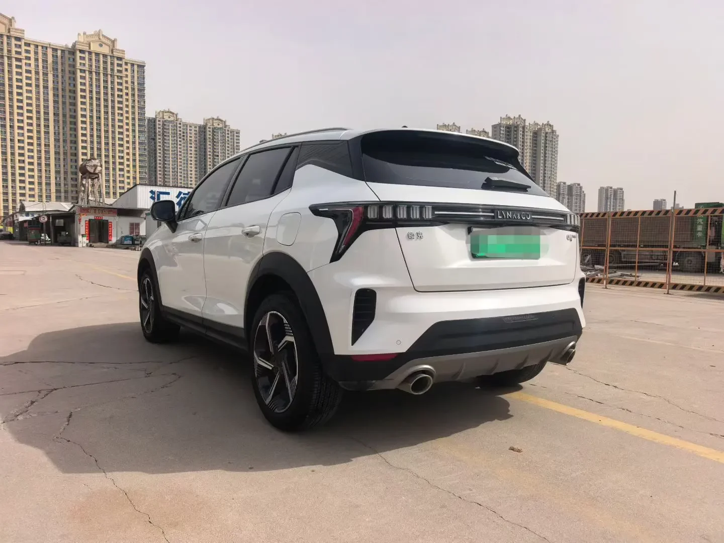 Lynk & Co 06 EM-P