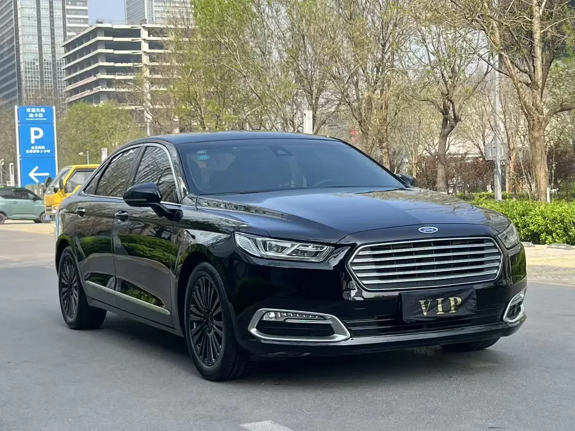 Ford Taurus