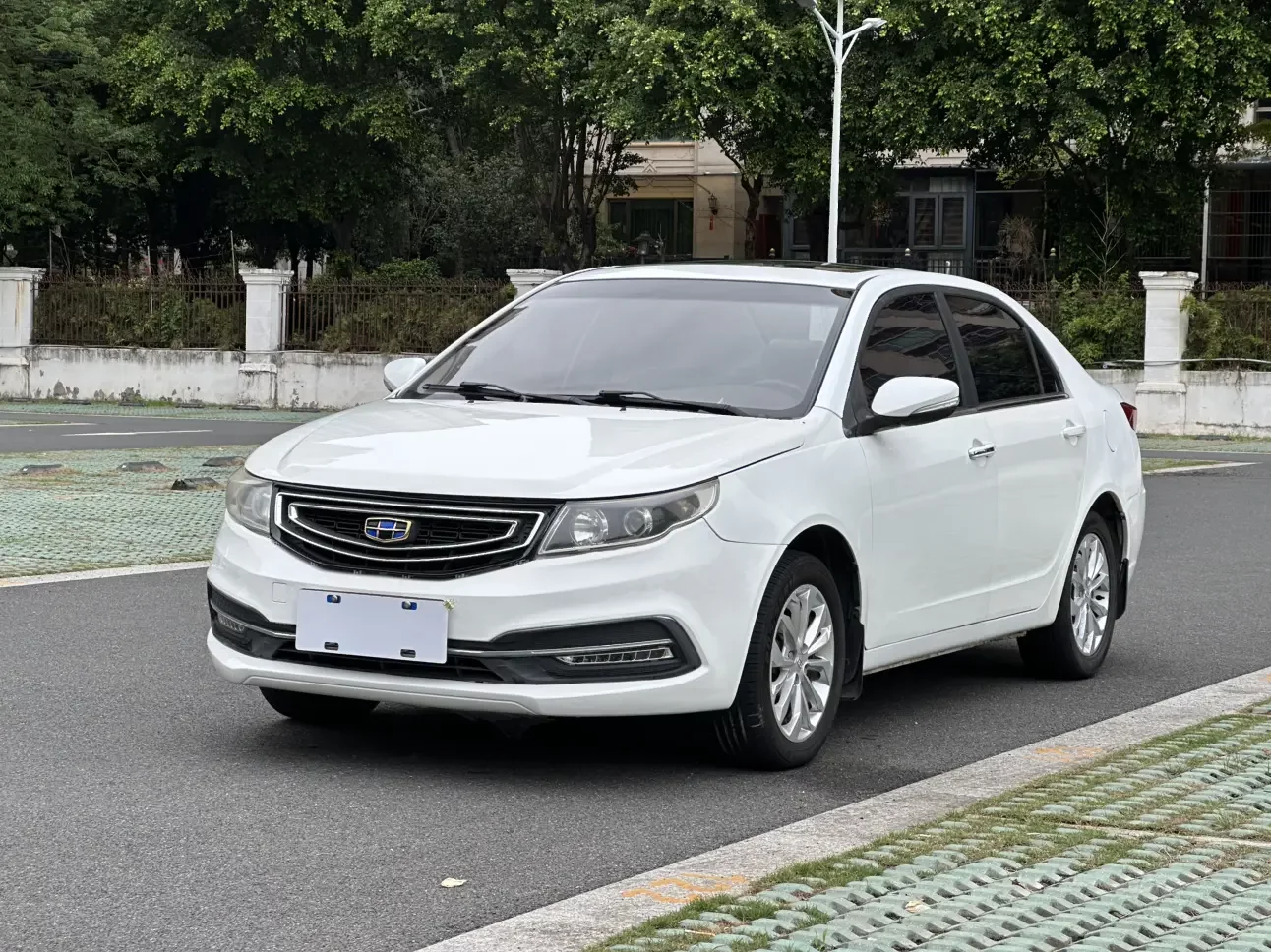 Geely Vision