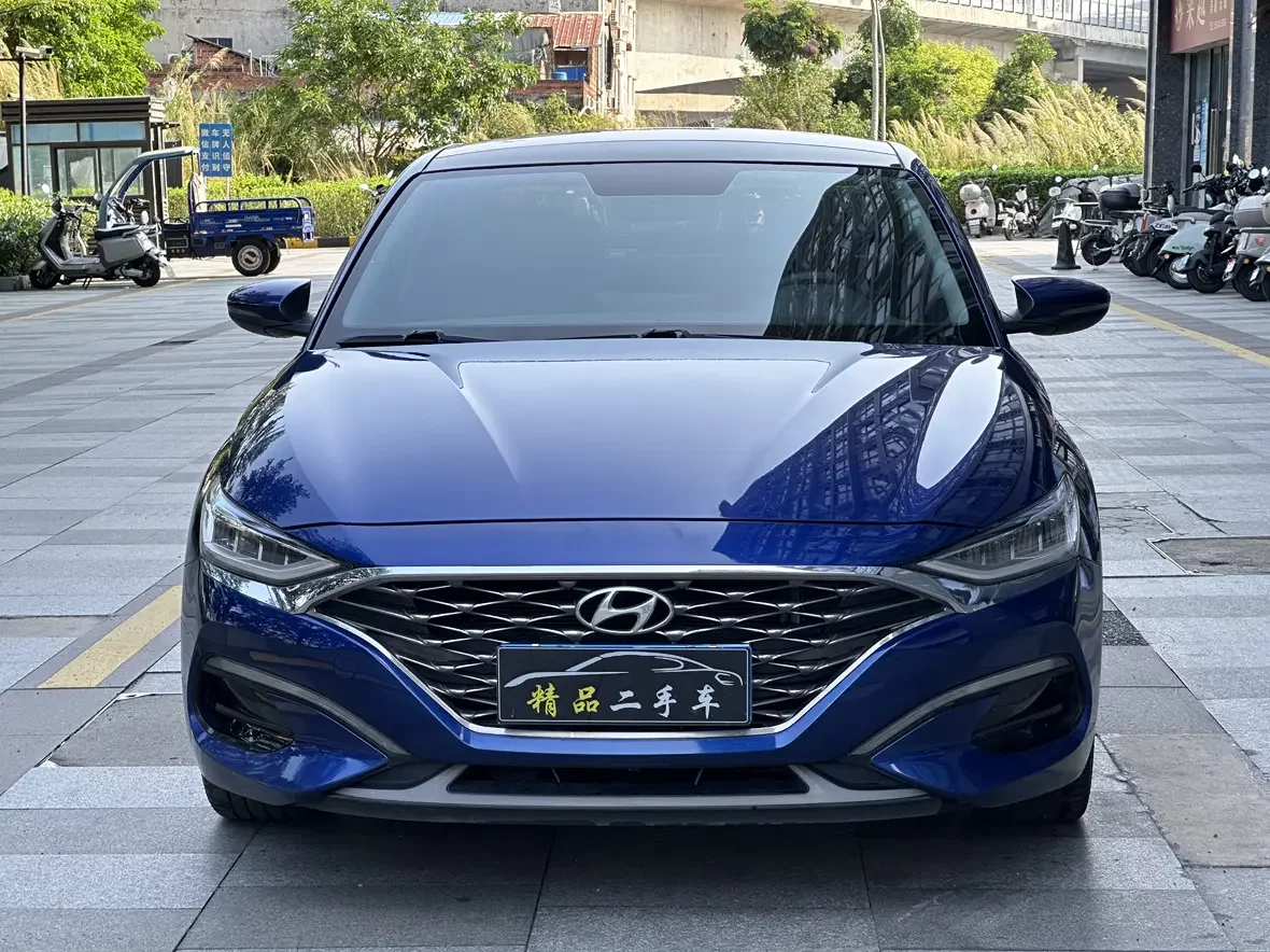 Hyundai Lafesta