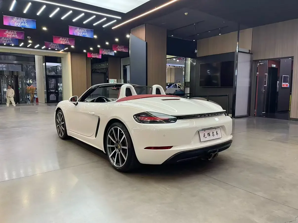 Porsche 718