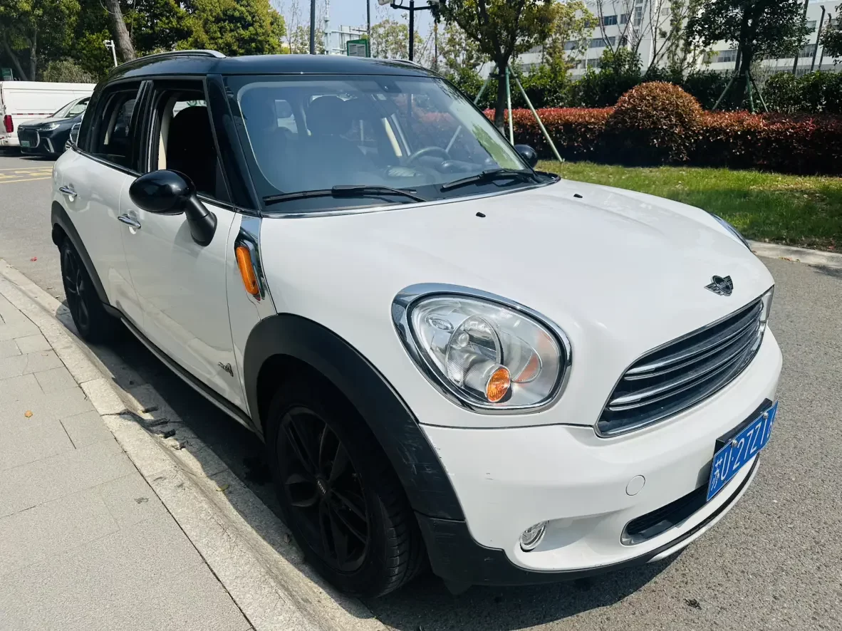 MINI COUNTRYMAN
