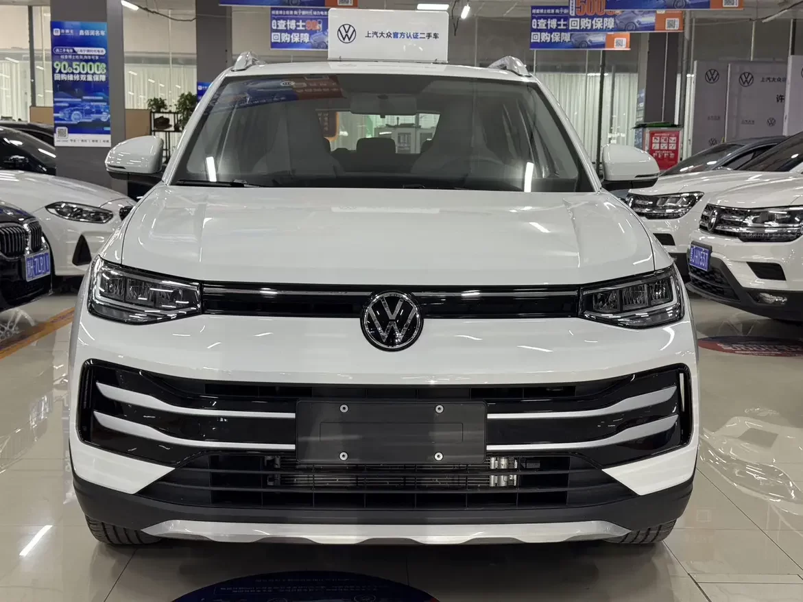 Volkswagen Tharu