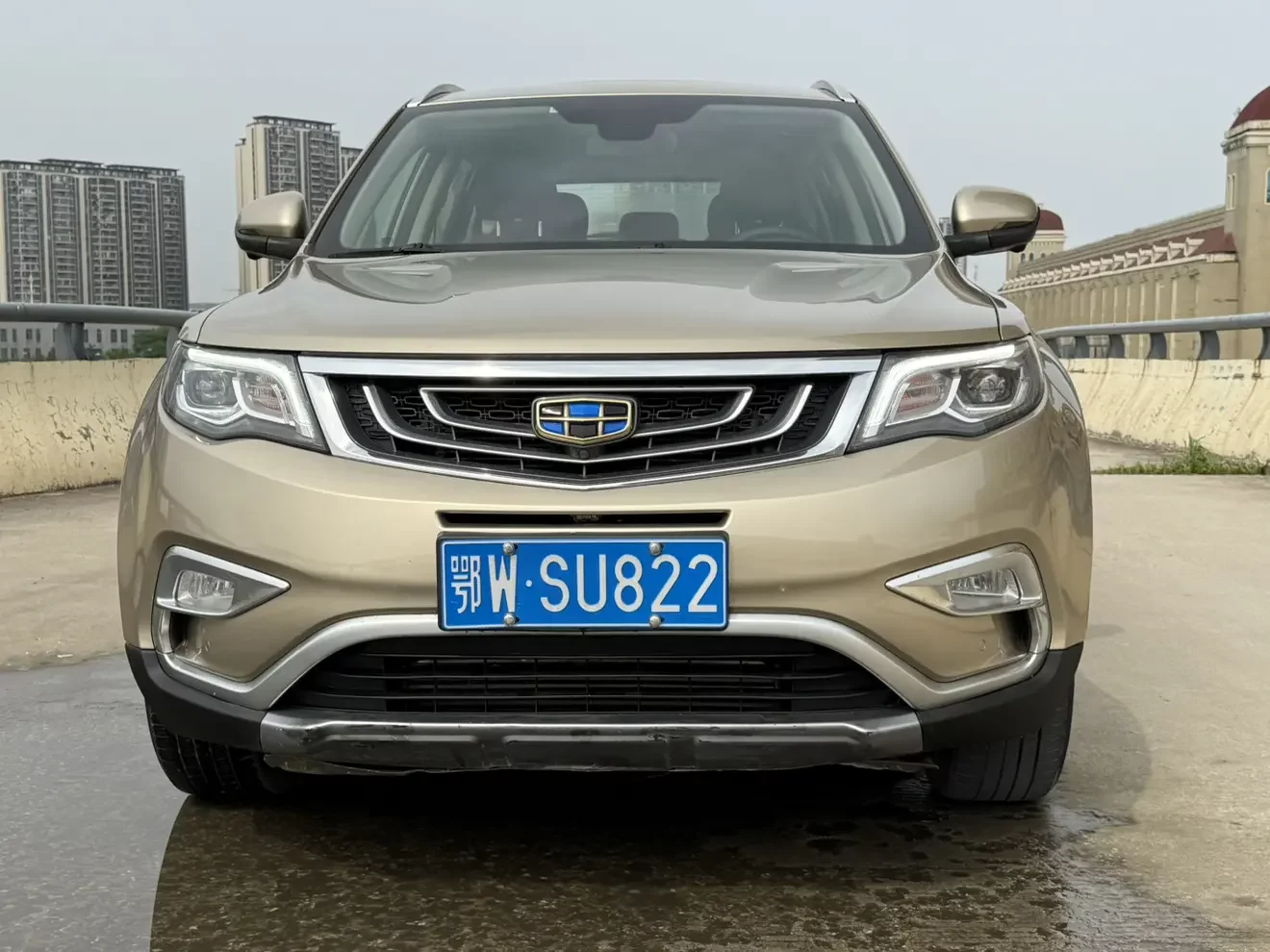 Geely Atlas