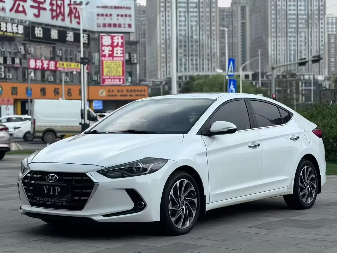 Hyundai lead