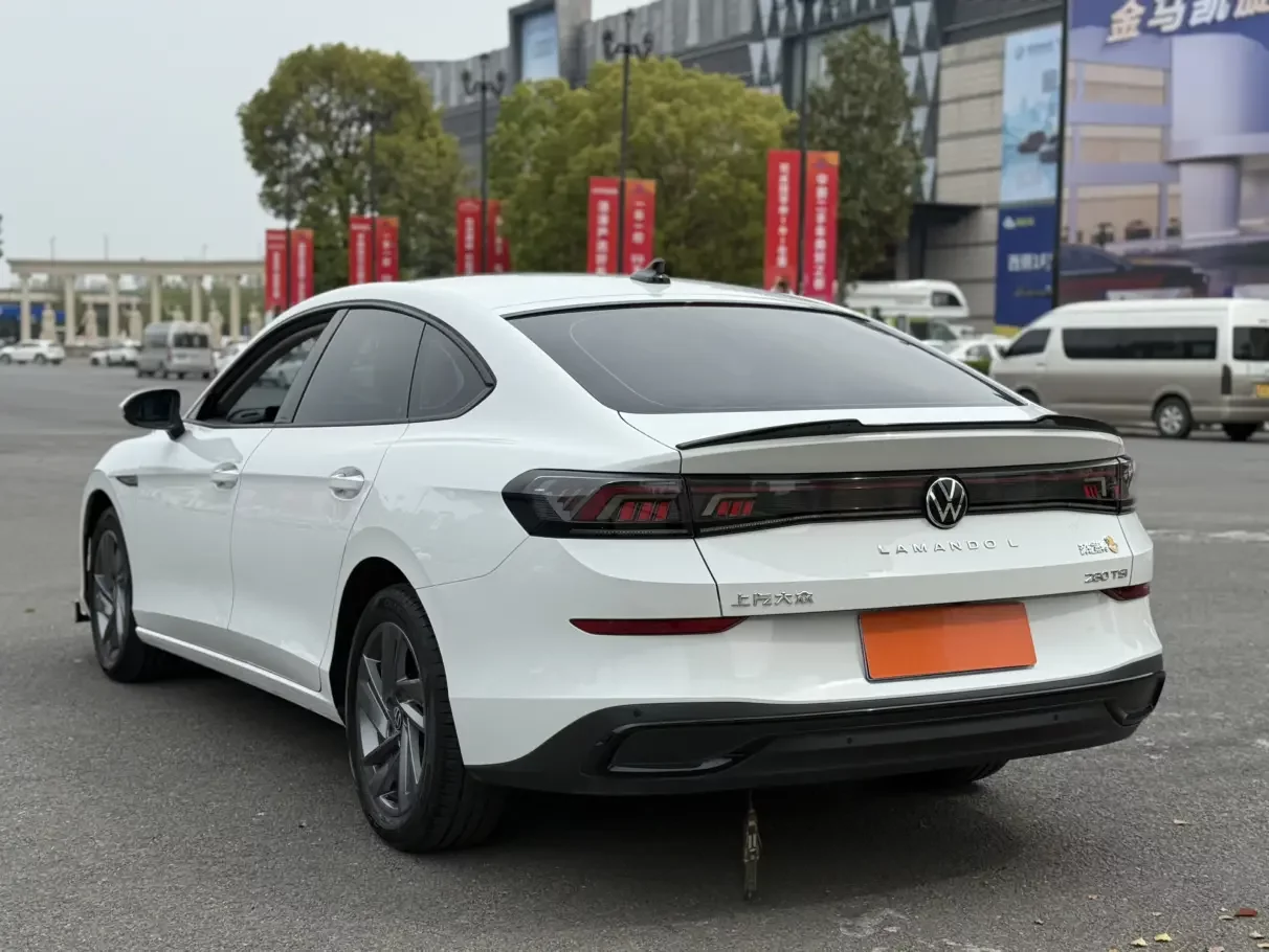 Volkswagen Lamando