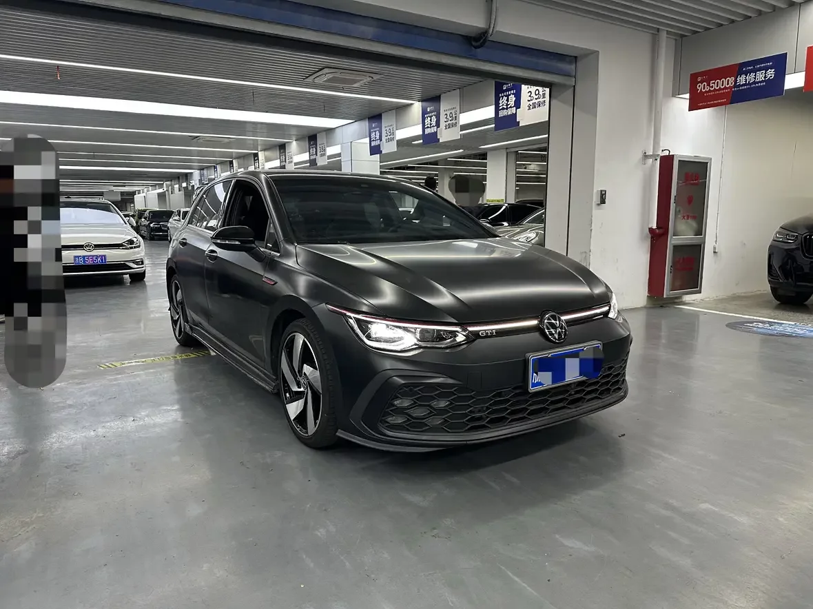 Volkswagen Golf GTI