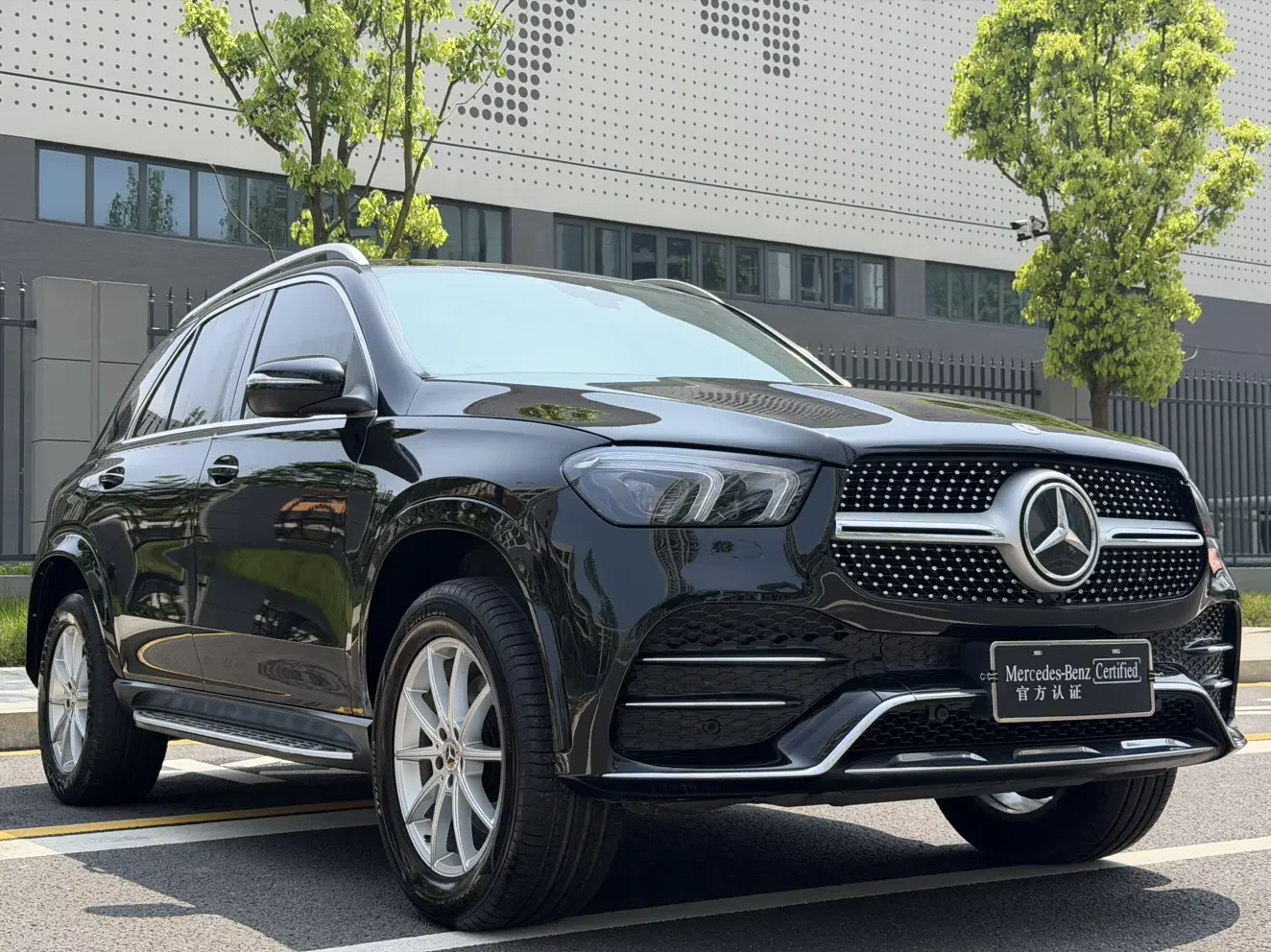 Mercedes-Benz GLE (Imported)