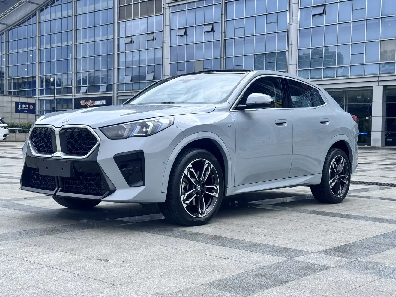BMW X2