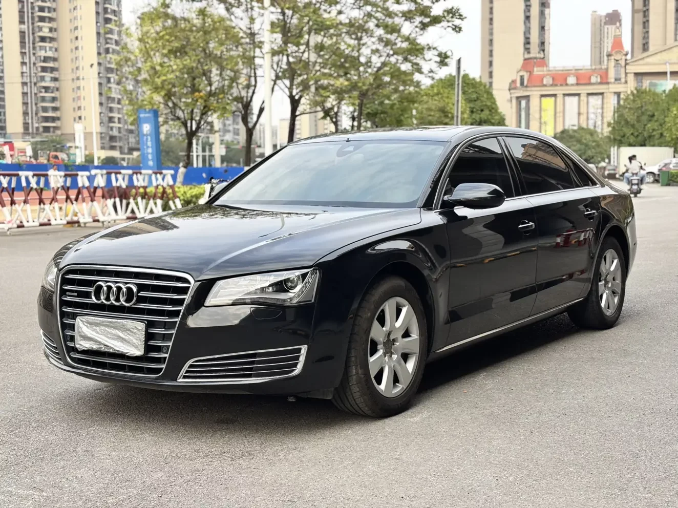 Audi A8