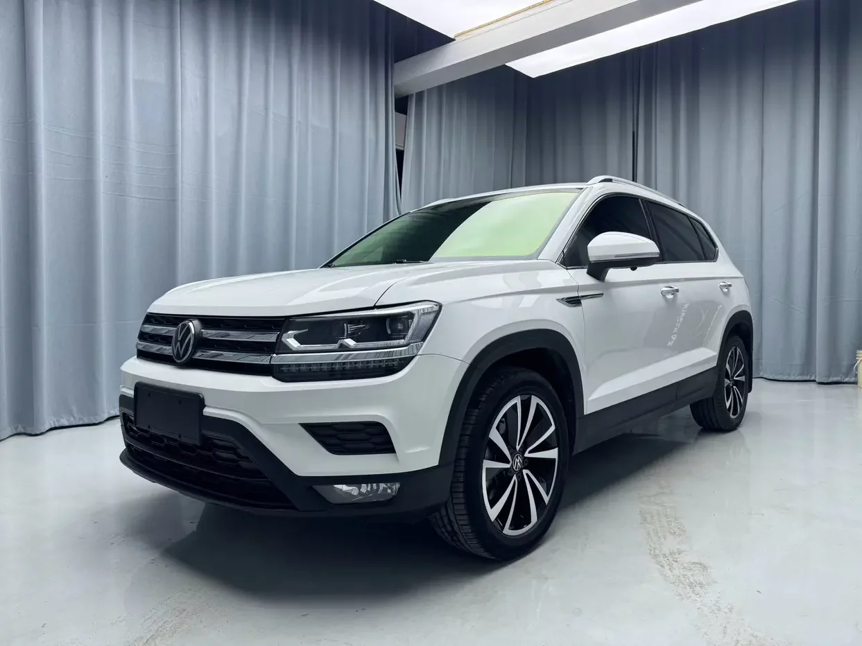 Volkswagen Tharu