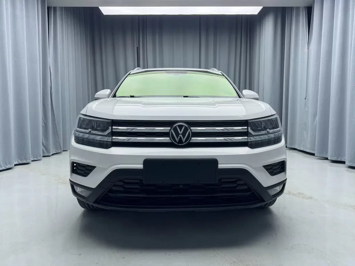 Volkswagen Tharu
