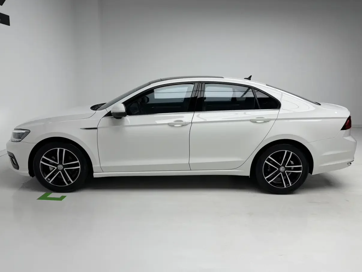 Volkswagen Lamando