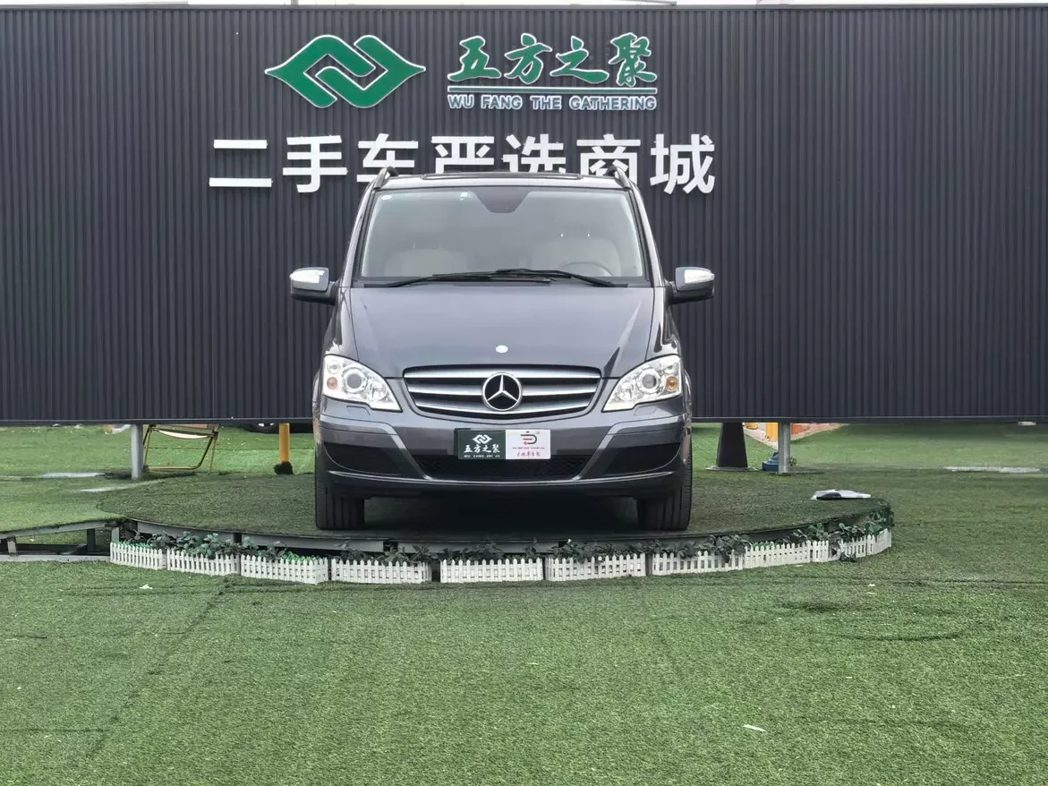 Mercedes-Benz Viano