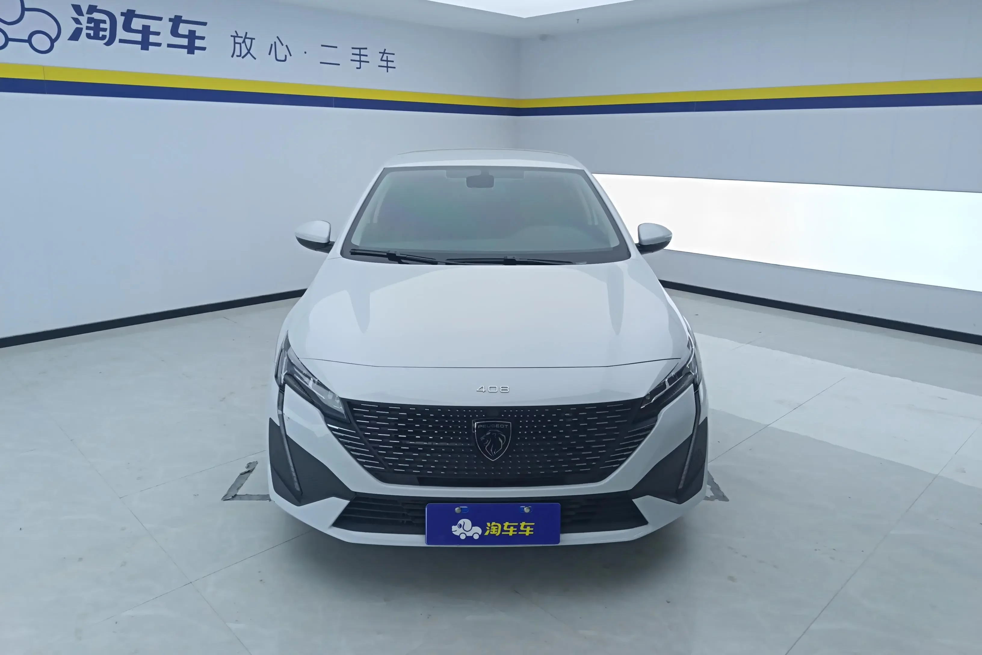 Peugeot 408