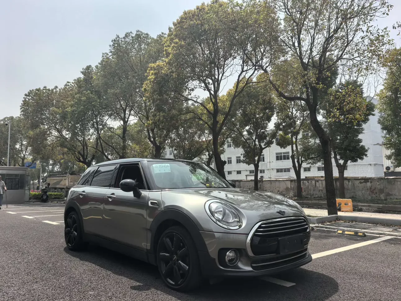 MINI CLUBMAN