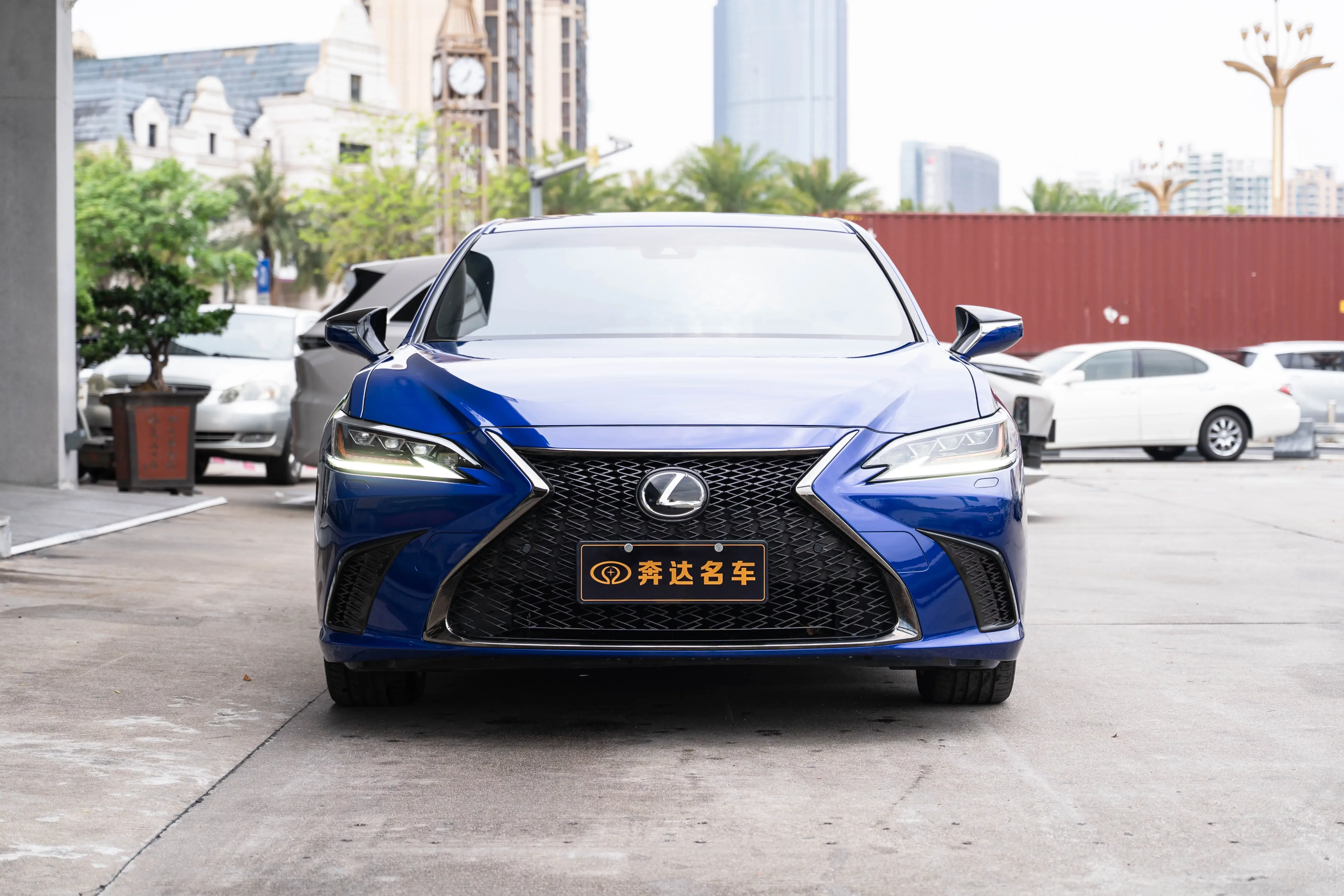 Lexus ES