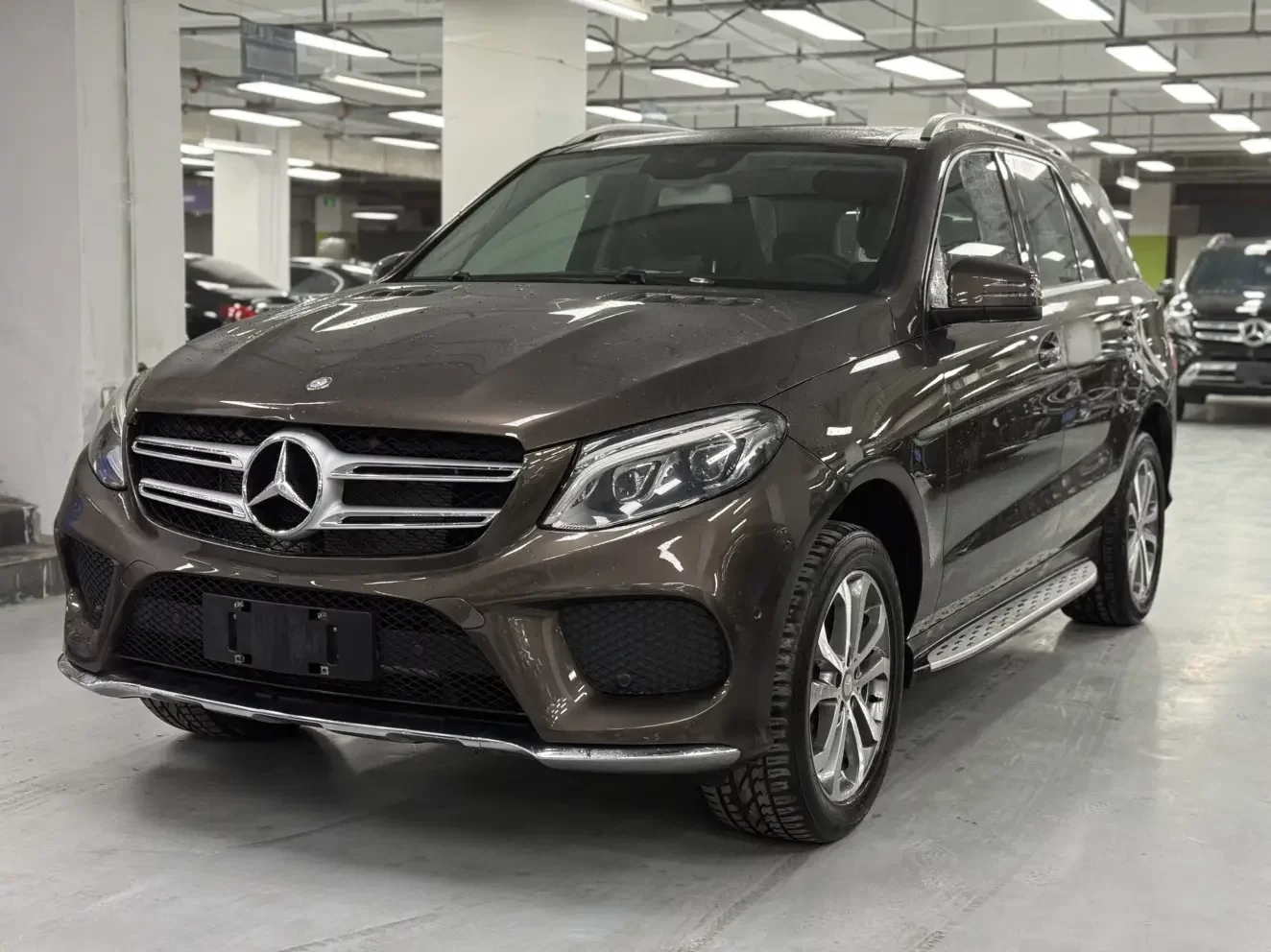 Mercedes-Benz GLE (Imported)