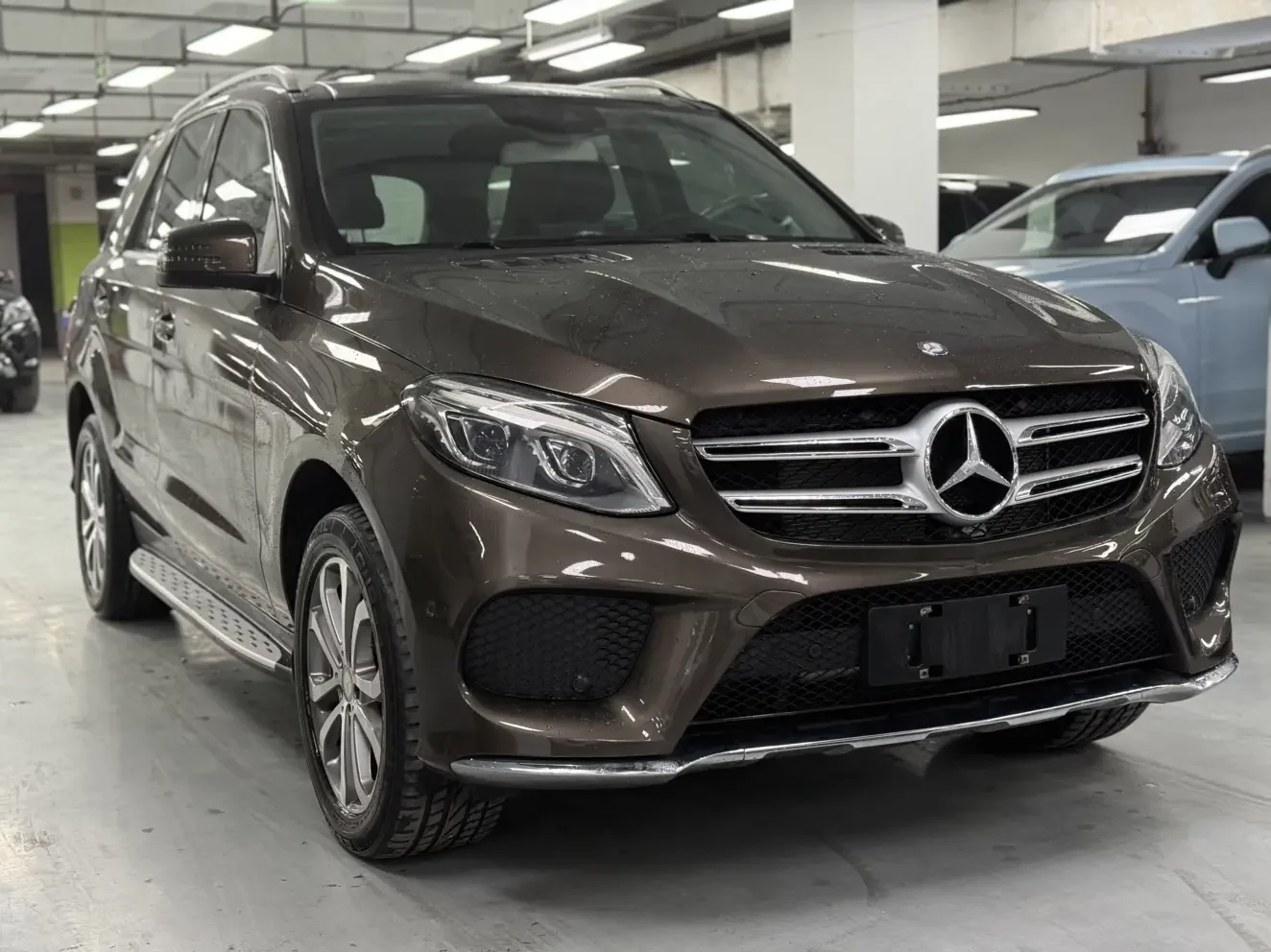 Mercedes-Benz GLE (Imported)