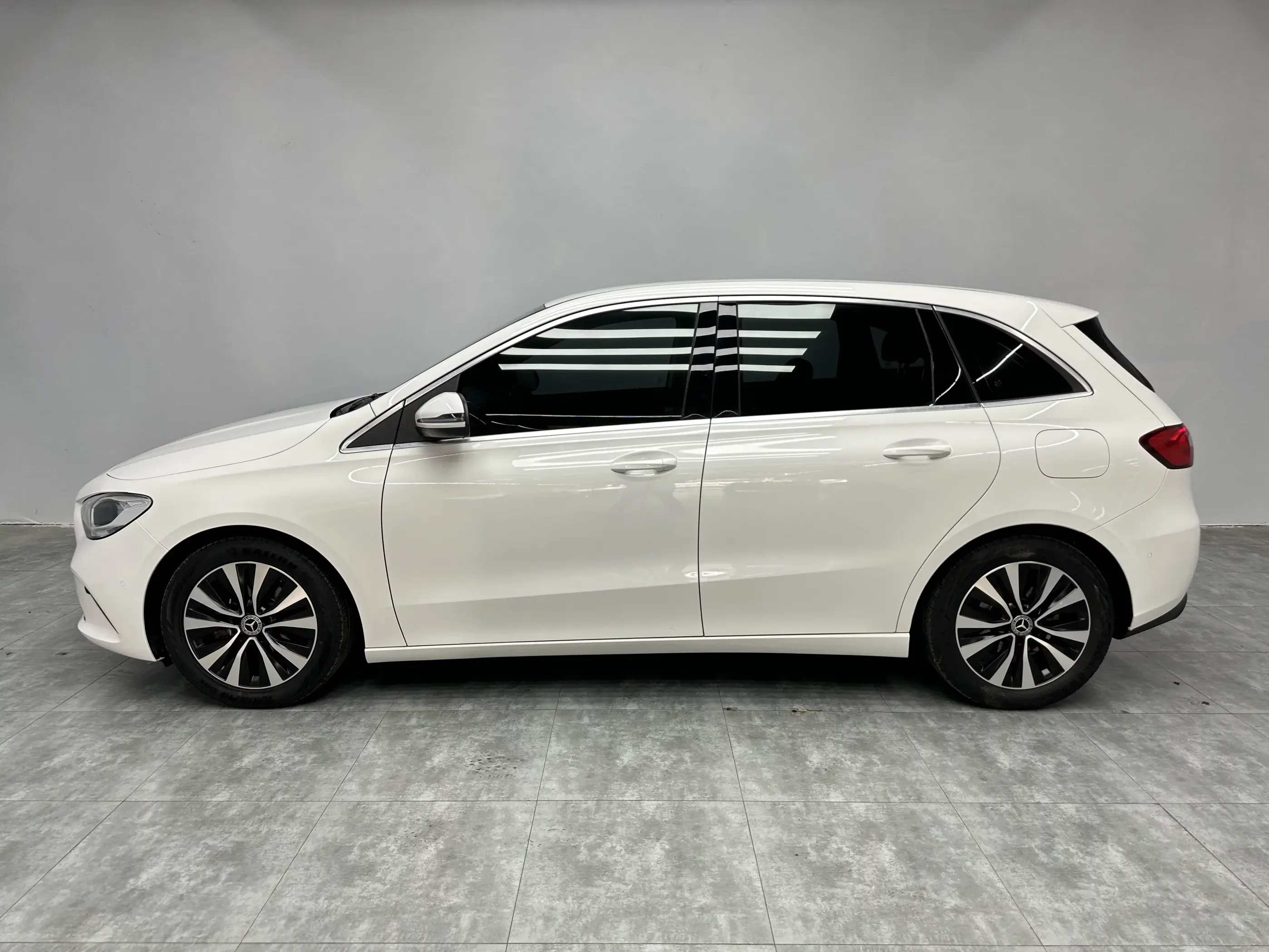 Mercedes-Benz B Class