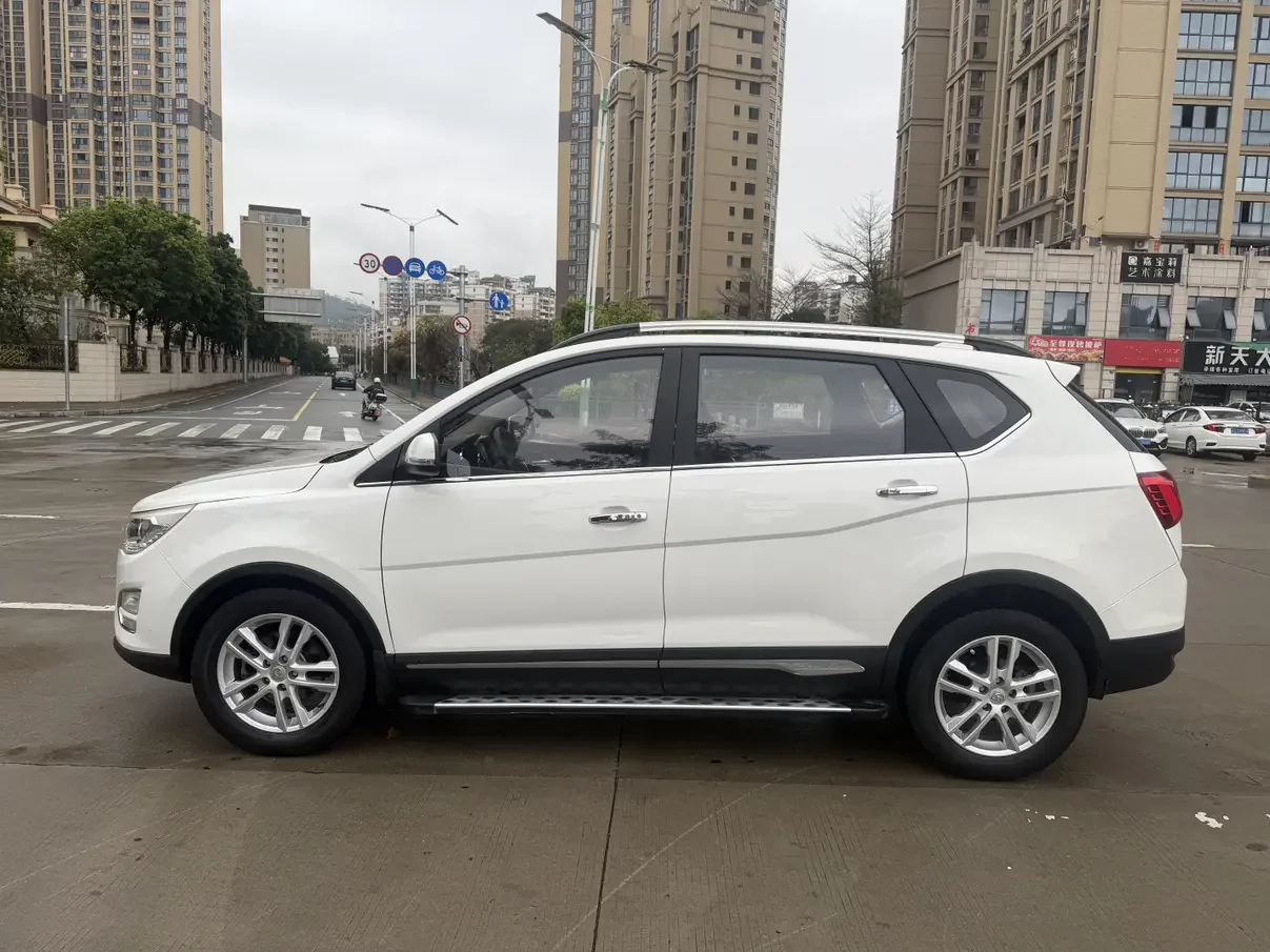 Baojun 560