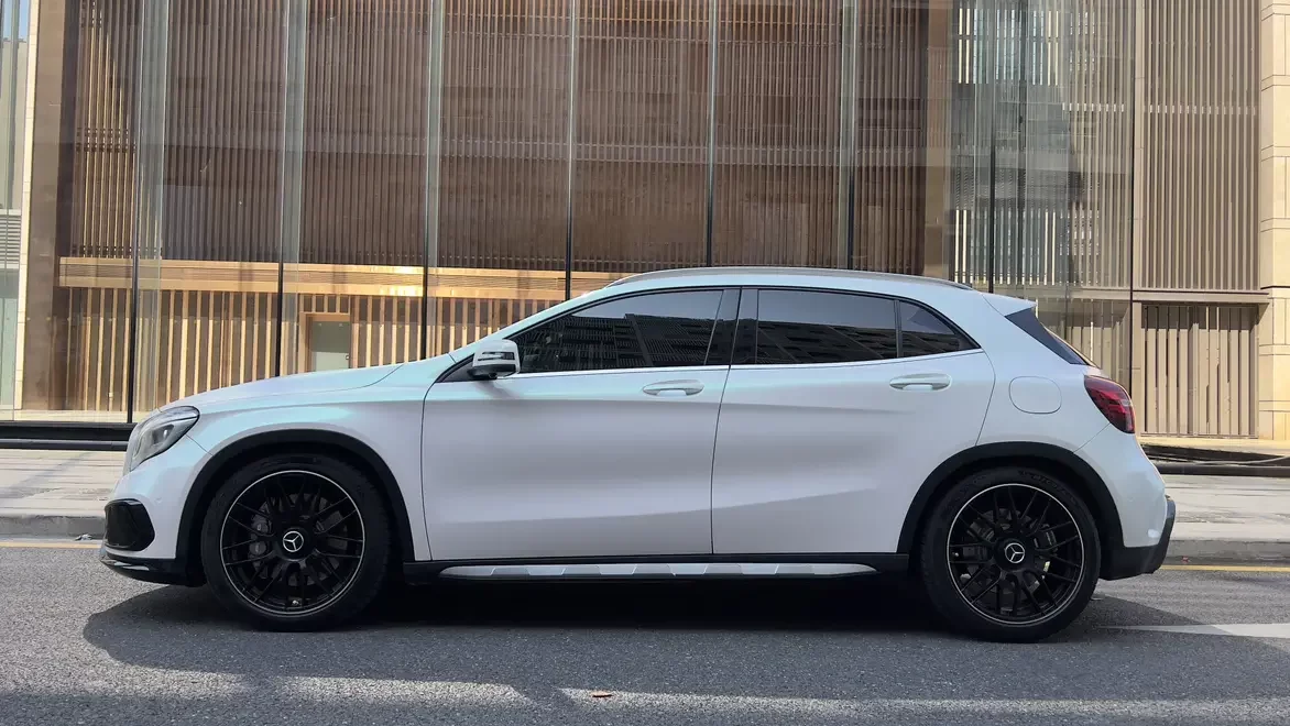 Mercedes-Benz GLA AMG