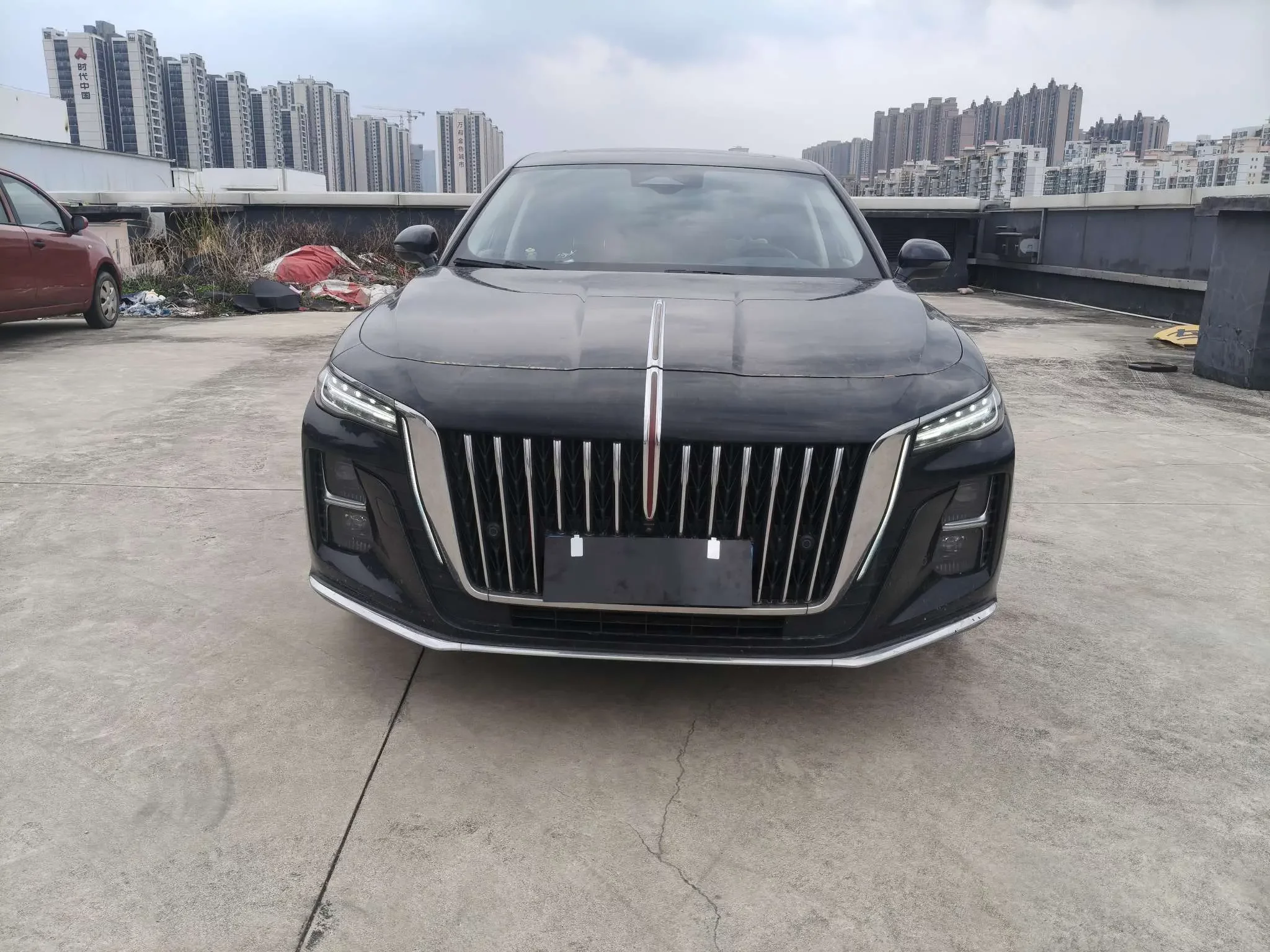 Hongqi H5