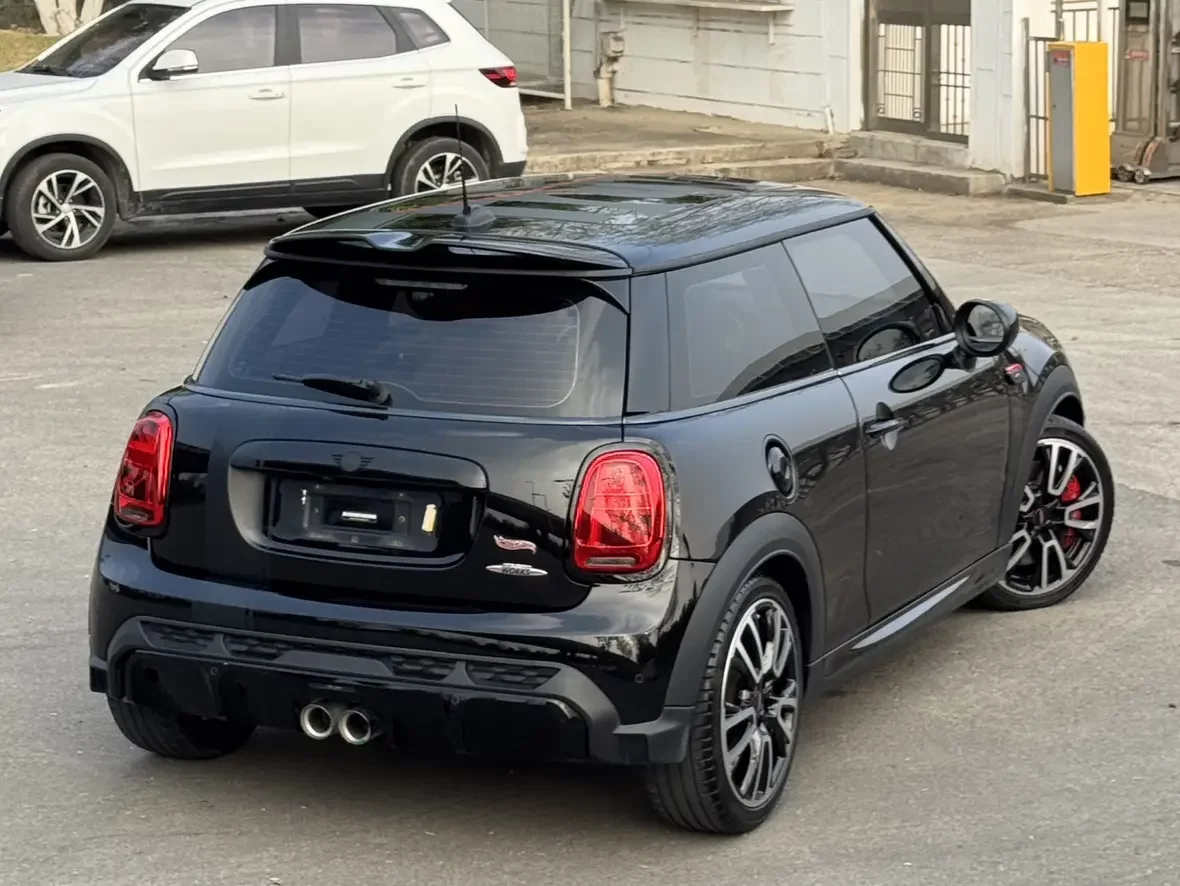 MINI JCW