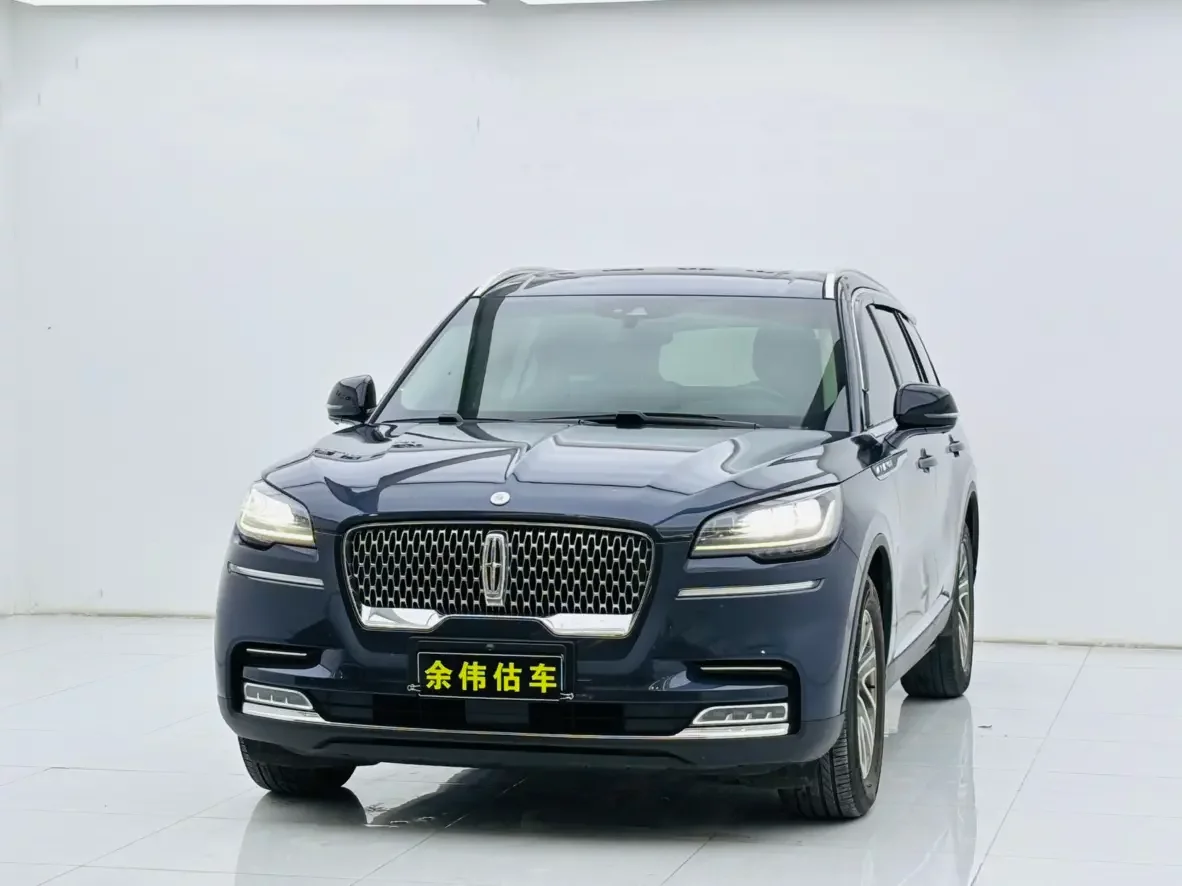 Lincoln aviator
