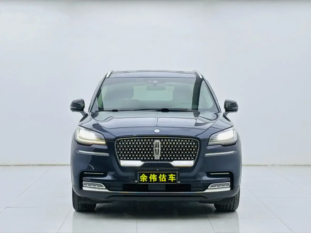Lincoln aviator