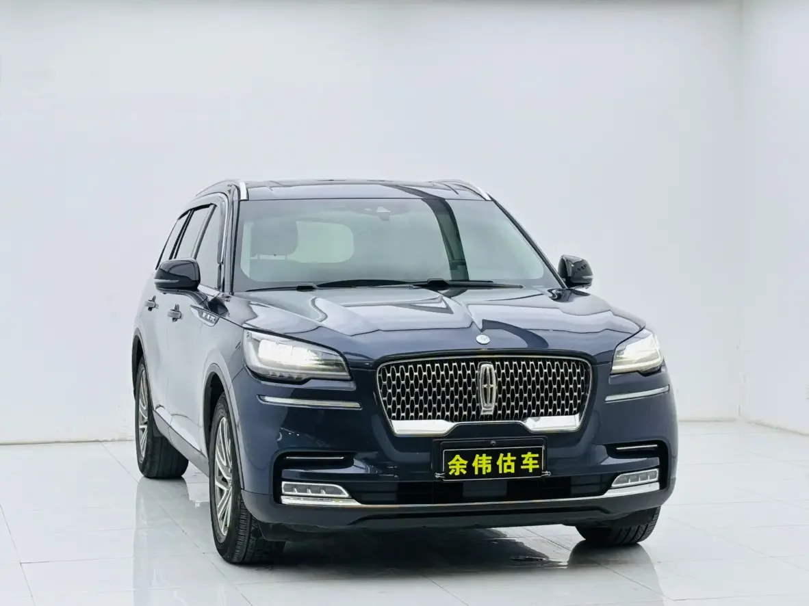 Lincoln aviator
