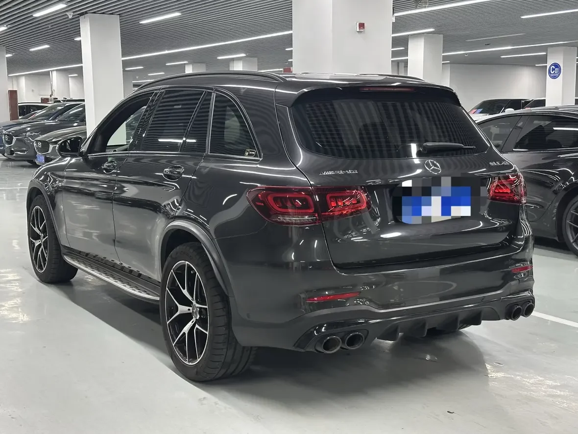 Mercedes-Benz GLC AMG