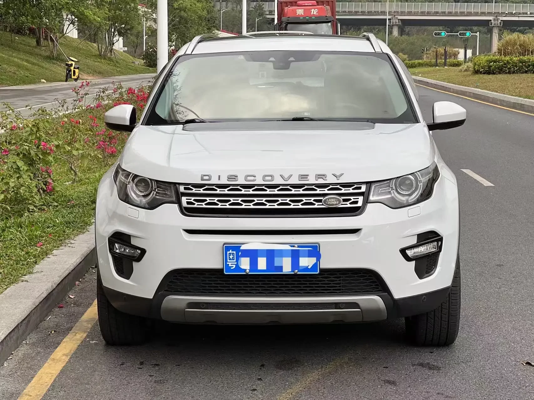 Land Rover Discover the magic