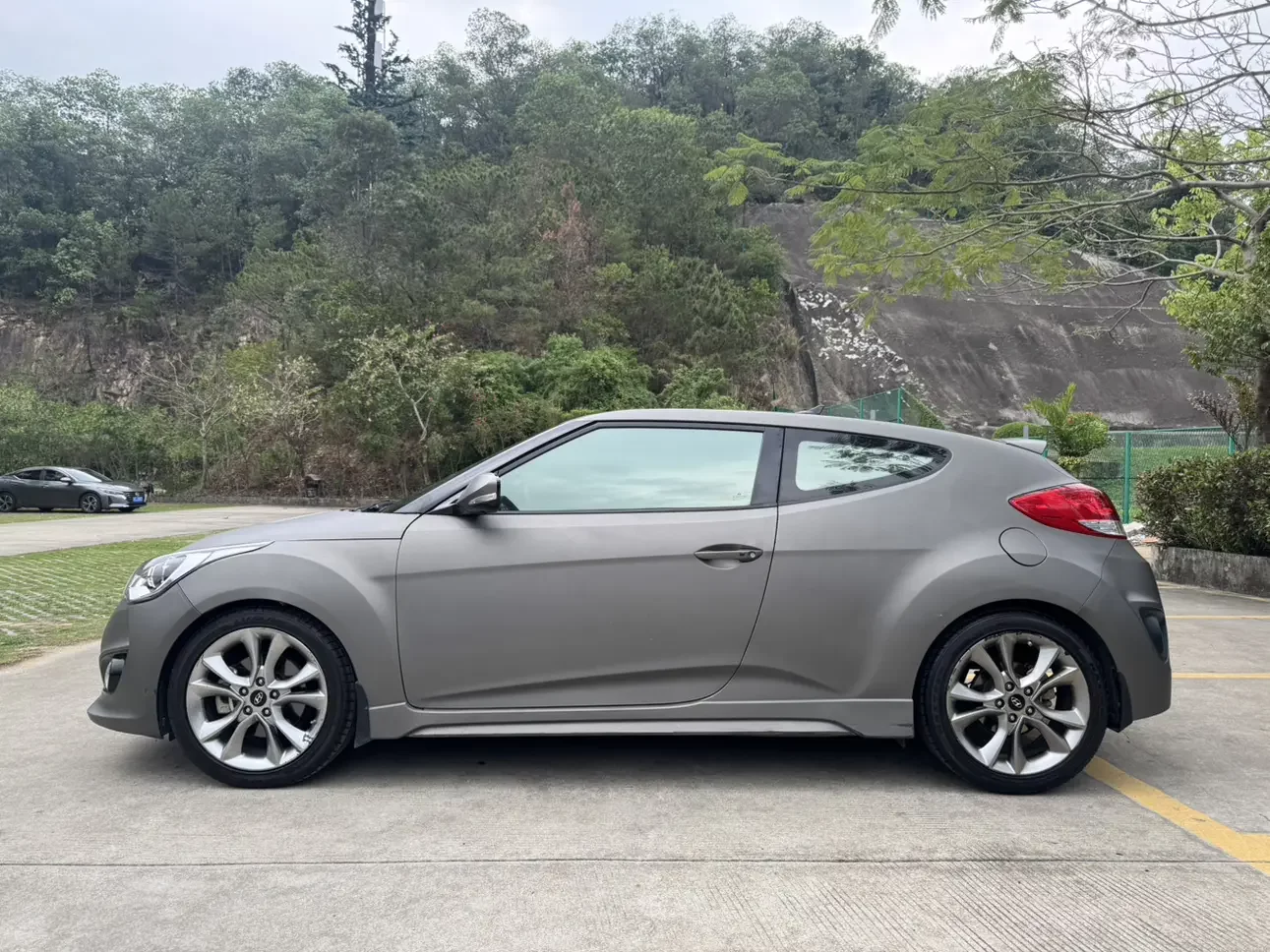 Hyundai Veloster