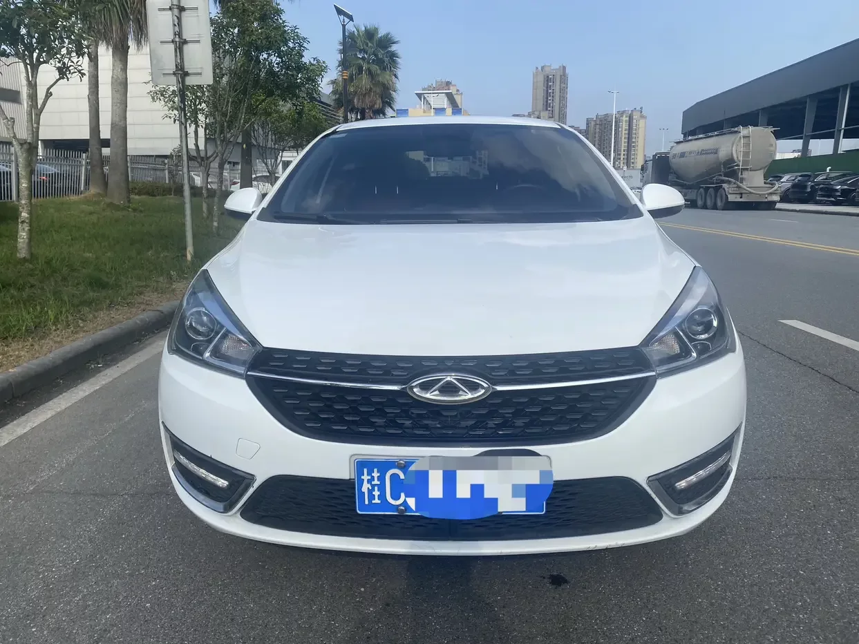 Chery Arrizo 5