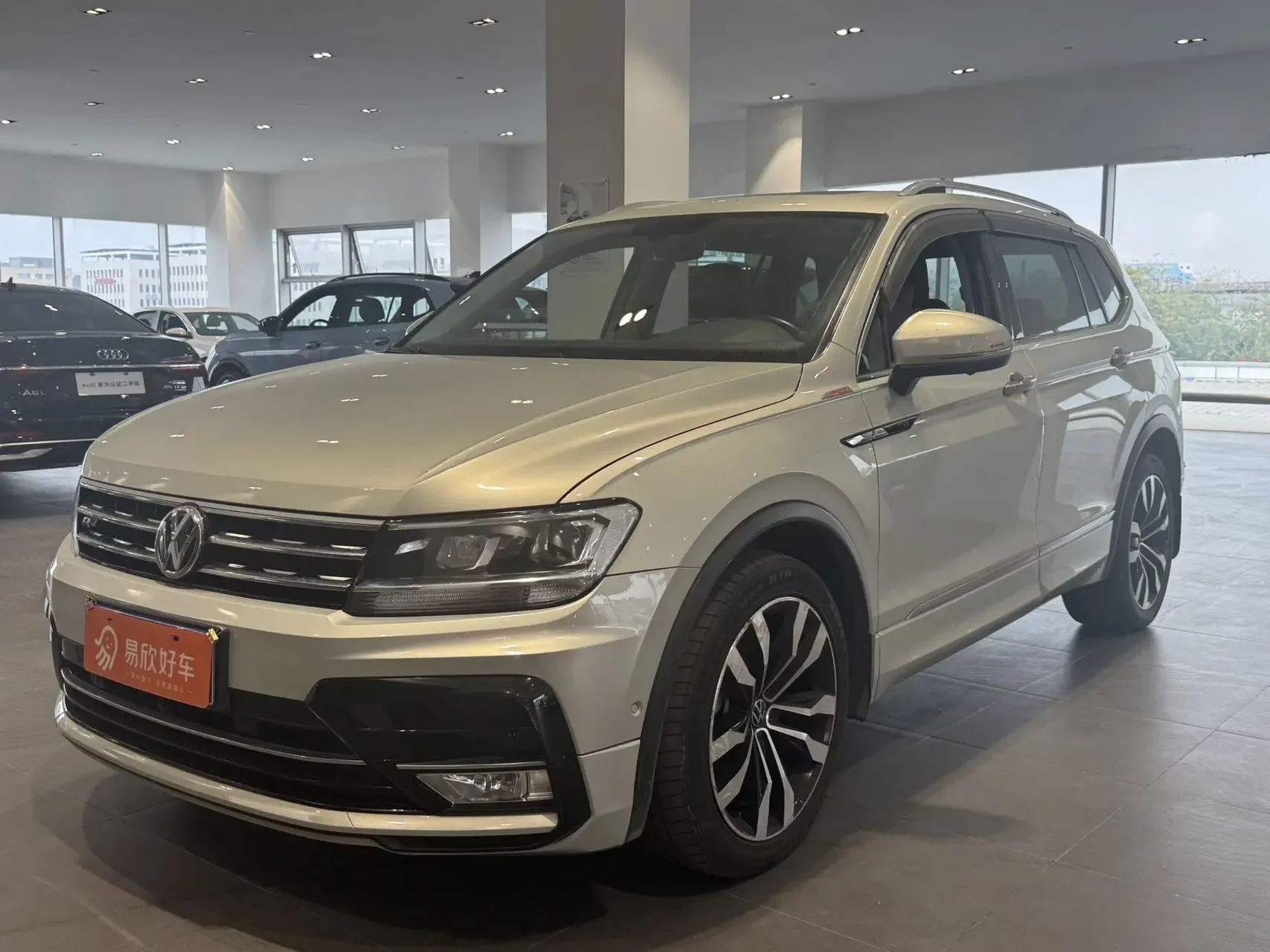 Volkswagen Tiguan L