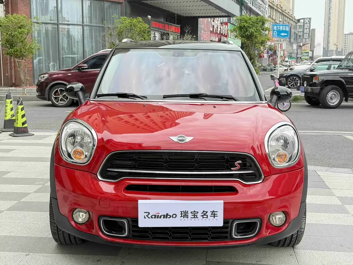 MINI COUNTRYMAN