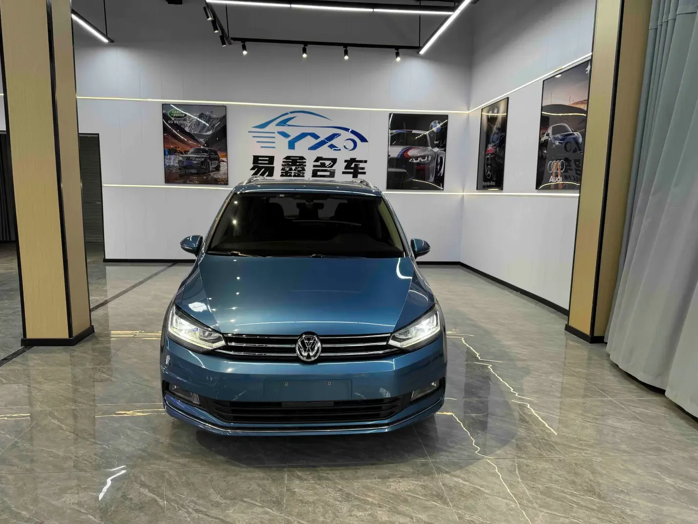 Volkswagen Touran L